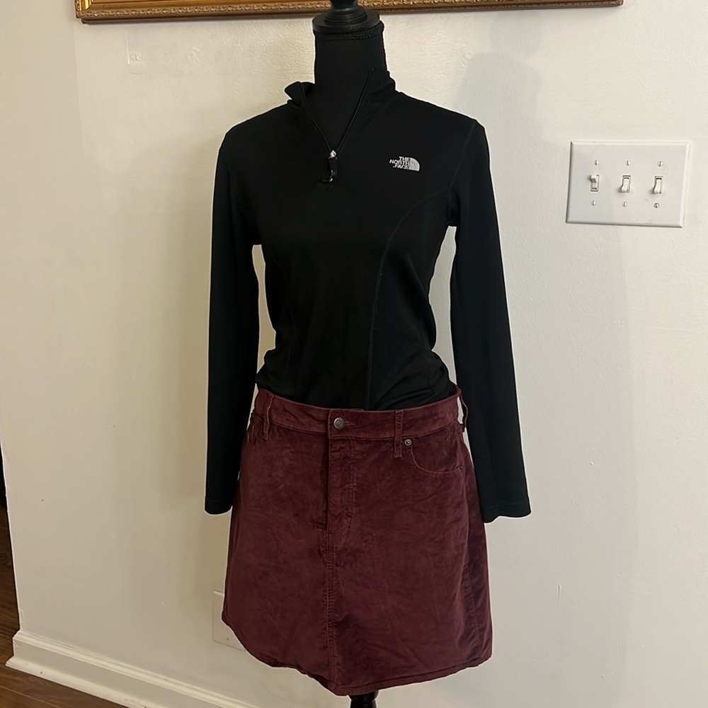 Old Navy Cotton, Viscose, and Spandex Skirt, Sz. 10